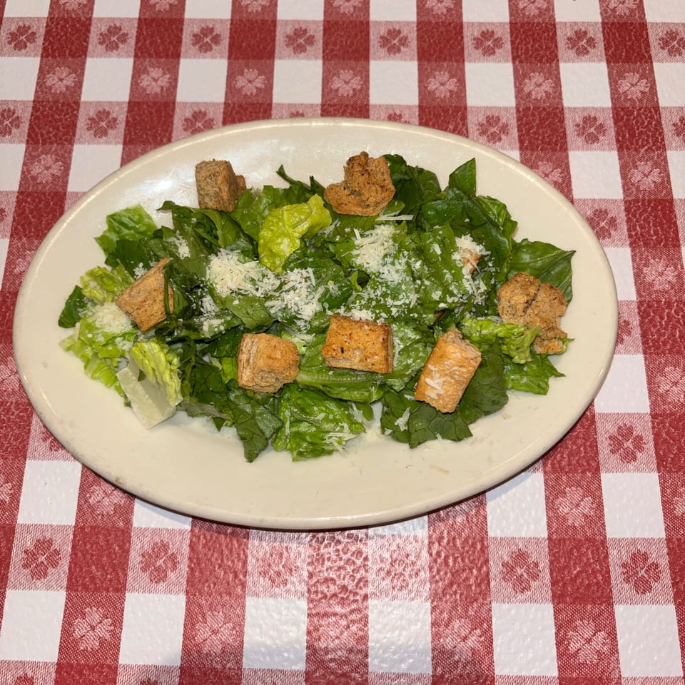 Fresh Caesar Salad: A Classic Italian Favorite