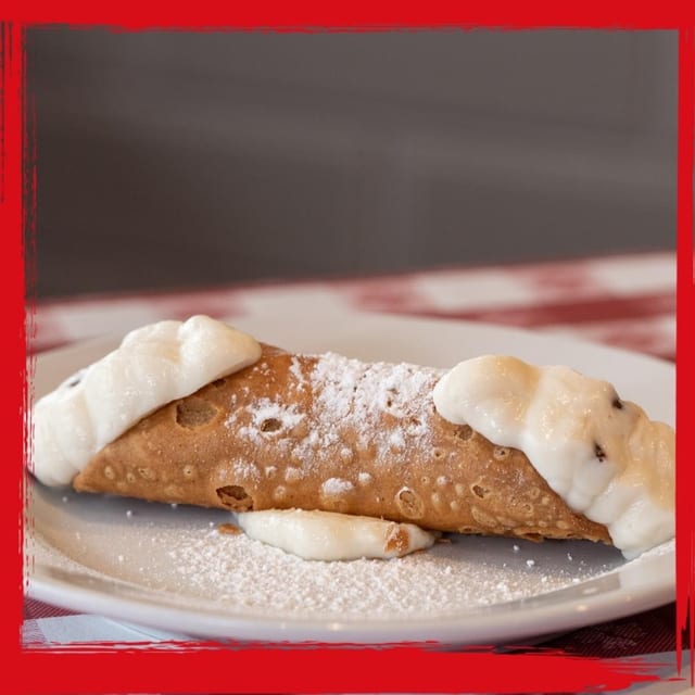 Cannoli.